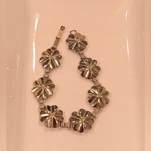 Vintage fashion jewelry chick floral gold tone women bracelet